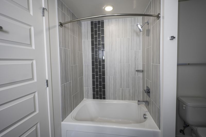 Shower/Tub Combo in Small Bathroom